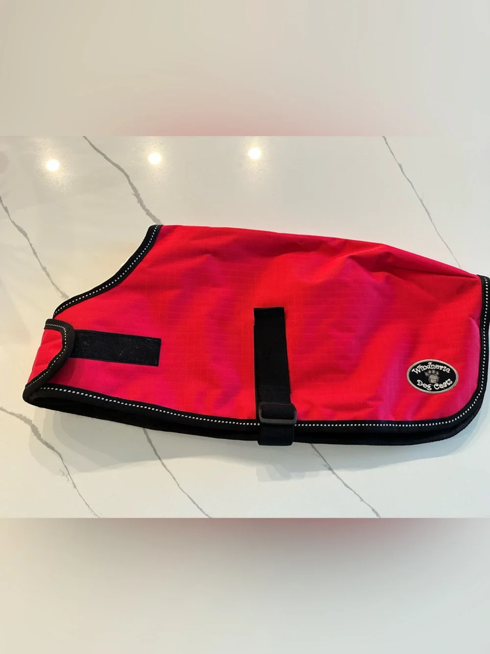 Windhorse Dog Coat – Medium – Red/Black Sherpa Lined